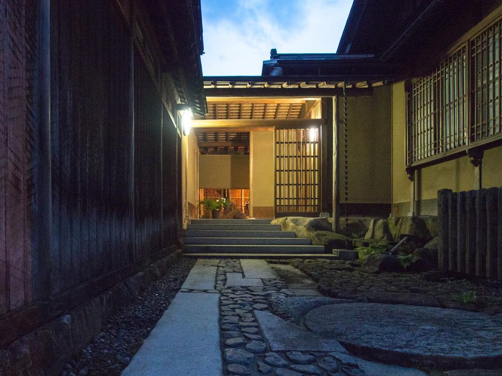 Sukiya-Zukuri Suehiro Vila Hida Exterior foto